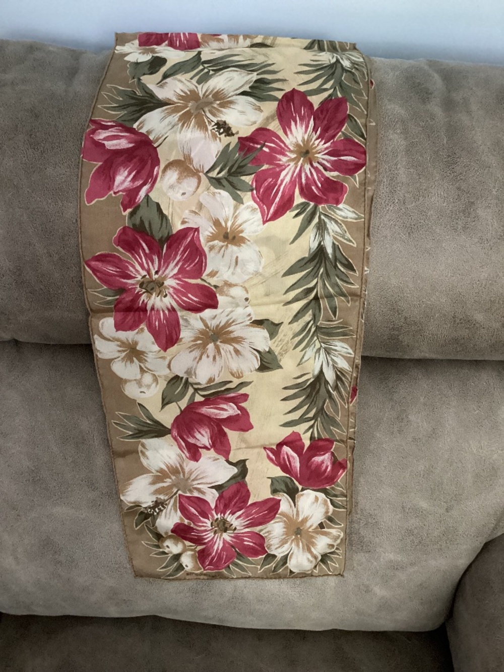 floral silk scarf Liz Claiborne New no tag